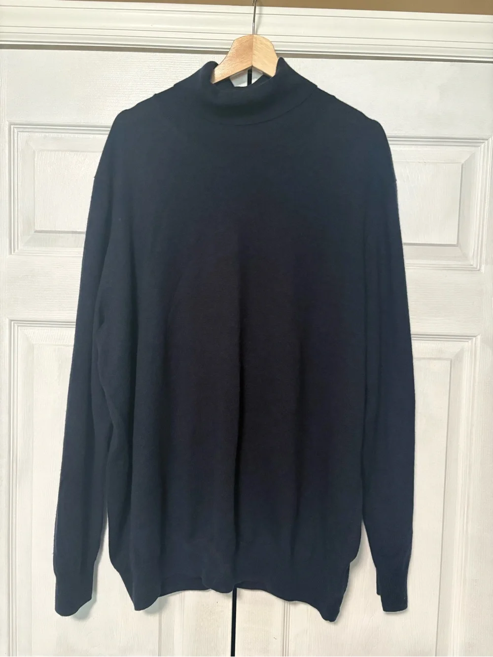 Vintage Joseph Abboud Navy Merino Wool Turtleneck Sweater